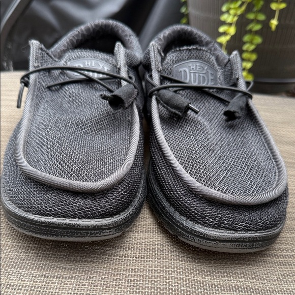Hey Dude Size 9 Wally Soy Micro Men's Dark Gray Slip-On Loafers - Picture 3 of 12
